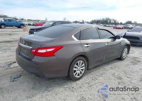 2017 Nissan Altima 2.5 S z USA, uszkodzony, nr VIN 1N4AL3AP3HN317221